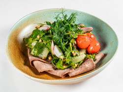 Салат с говяжьим языком